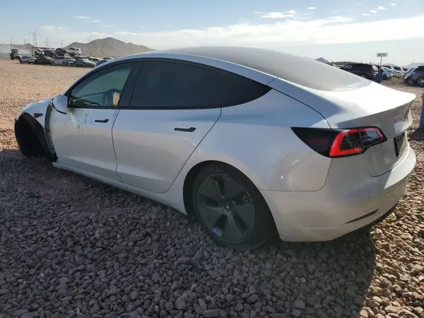 5YJ3E1EA0PF475715 2023 TESLA MODEL 3 - Image 2