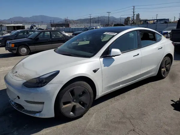 5YJ3E1EA0PF475732 2023 TESLA MODEL 3 - Image 1