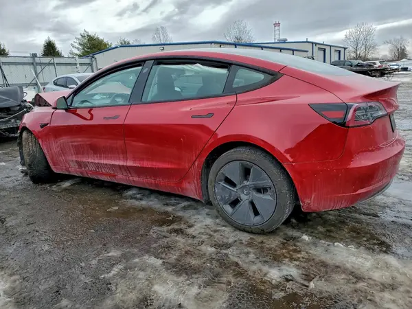 5YJ3E1EA0PF477707 2023 TESLA MODEL 3 - Image 2