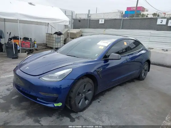 5YJ3E1EA0PF481160 2023 TESLA MODEL 3 - Image 2