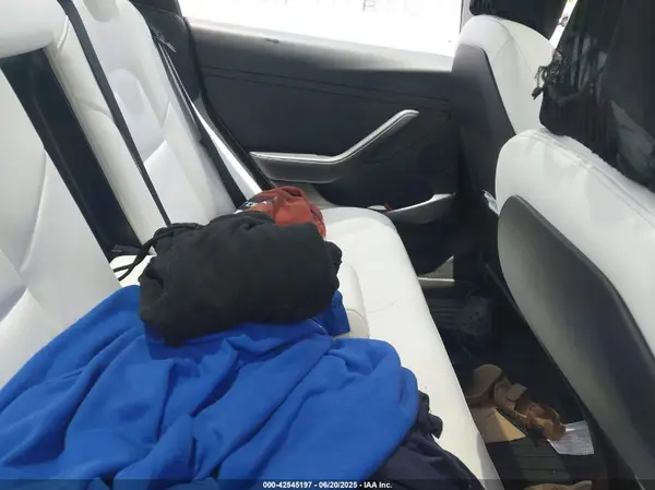5YJ3E1EA0PF483099 2023 TESLA MODEL 3 - Image 8