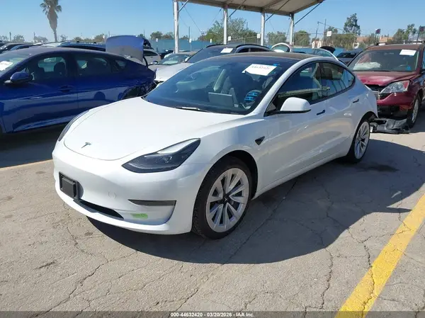 5YJ3E1EA0PF483121 2023 TESLA MODEL 3 - Image 2