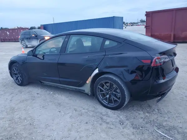 5YJ3E1EA0PF485628 2023 TESLA MODEL 3 - Image 2