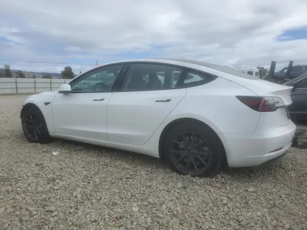 5YJ3E1EA0PF486388 2023 TESLA MODEL 3 - Image 2