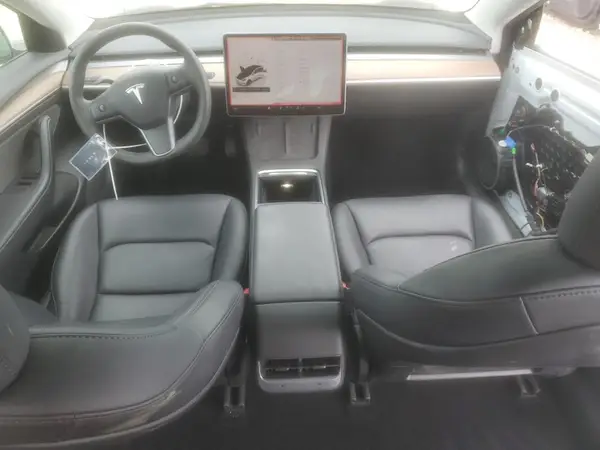 5YJ3E1EA0PF486388 2023 TESLA MODEL 3 - Image 8