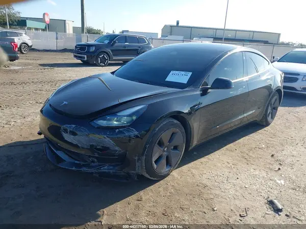 5YJ3E1EA0PF487346 2023 TESLA MODEL 3 - Image 2