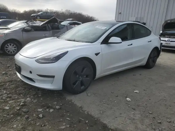 5YJ3E1EA0PF487458 2023 TESLA MODEL 3 - Image 1