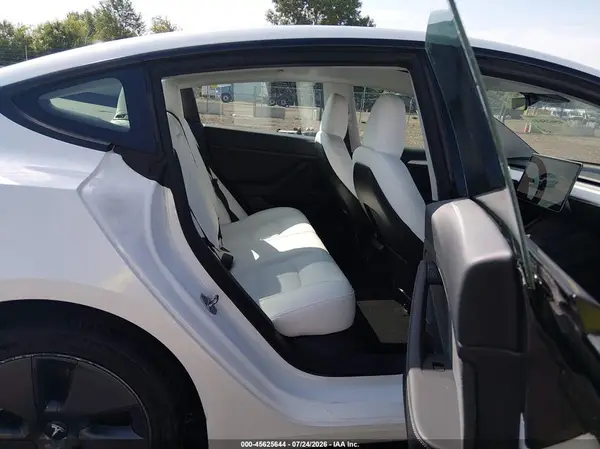 5YJ3E1EA0PF491610 2023 TESLA MODEL 3 - Image 8