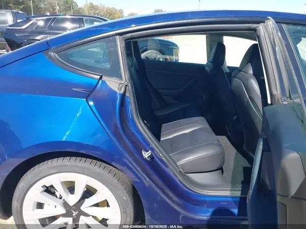 5YJ3E1EA0PF494264 2023 TESLA MODEL 3 - Image 8