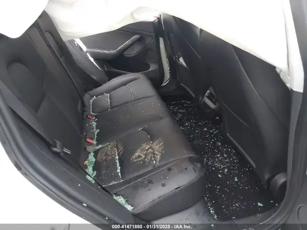 5YJ3E1EA0PF498895 2023 TESLA MODEL 3 - Image 8
