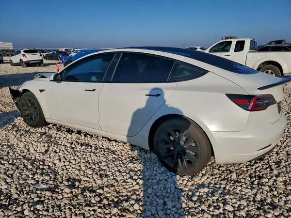 5YJ3E1EA0PF500354 2023 TESLA MODEL 3 - Image 2
