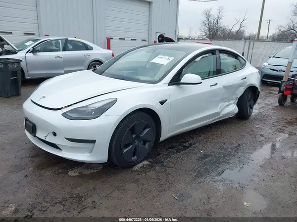 5YJ3E1EA0PF507773 2023 TESLA MODEL 3 - Image 2