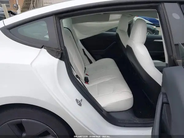 5YJ3E1EA0PF507773 2023 TESLA MODEL 3 - Image 8