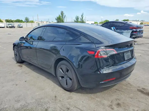 5YJ3E1EA0PF510981 2023 TESLA MODEL 3 - Image 2
