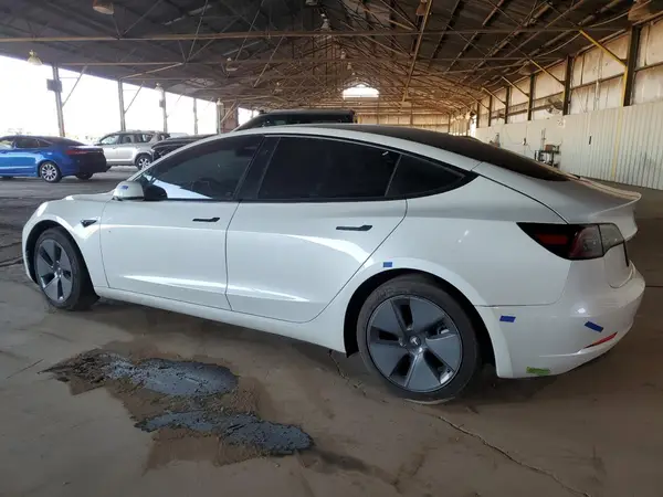 5YJ3E1EA0PF517719 2023 TESLA MODEL 3 - Image 2