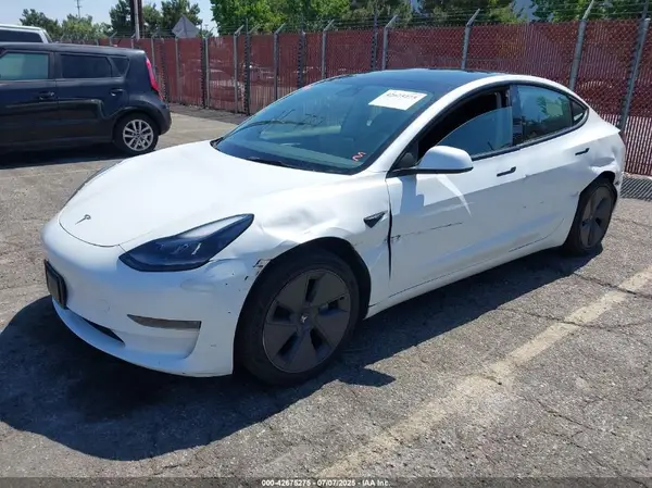 5YJ3E1EA0PF519311 2023 TESLA MODEL 3 - Image 2