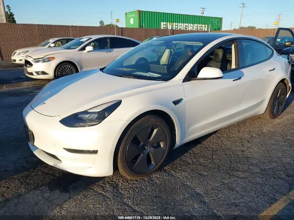 5YJ3E1EA0PF540689 2023 TESLA MODEL 3 - Image 2