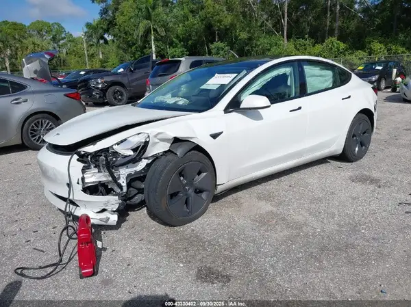 5YJ3E1EA0PF543558 2023 TESLA MODEL 3 - Image 2