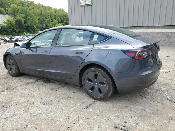 5YJ3E1EA0PF545696 2023 TESLA MODEL 3 - Image 2