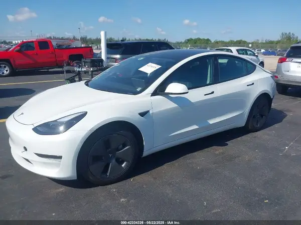 5YJ3E1EA0PF548498 2023 TESLA MODEL 3 - Image 2