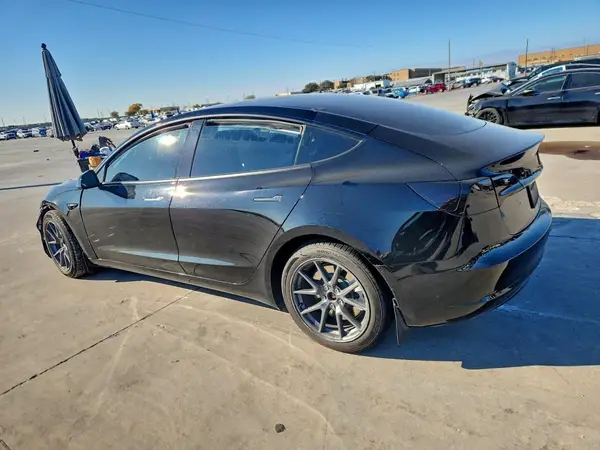 5YJ3E1EA0PF548582 2023 TESLA MODEL 3 - Image 2