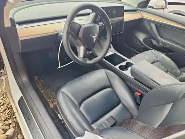 5YJ3E1EA0PF553880 2023 TESLA MODEL 3 - Image 8