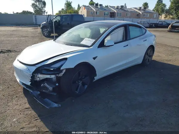 5YJ3E1EA0PF554110 2023 TESLA MODEL 3 - Image 2