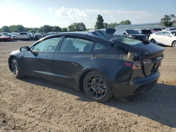 5YJ3E1EA0PF555404 2023 TESLA MODEL 3 - Image 2