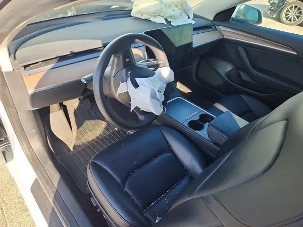 5YJ3E1EA0PF556570 2023 TESLA MODEL 3 - Image 8