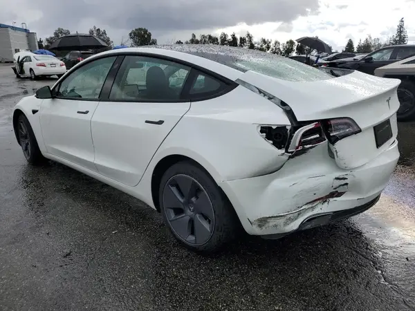 5YJ3E1EA0PF556715 2023 TESLA MODEL 3 - Image 2