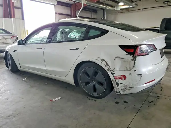 5YJ3E1EA0PF558545 2023 TESLA MODEL 3 - Image 2