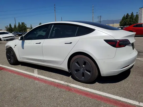 5YJ3E1EA0PF558593 2023 TESLA MODEL 3 - Image 2