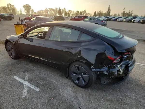 5YJ3E1EA0PF559405 2023 TESLA MODEL 3 - Image 2