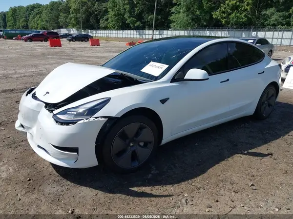 5YJ3E1EA0PF563194 2023 TESLA MODEL 3 - Image 2