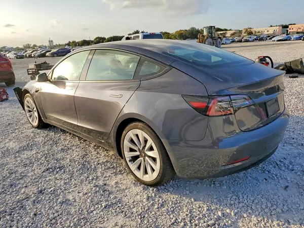 5YJ3E1EA0PF563230 2023 TESLA MODEL 3 - Image 2