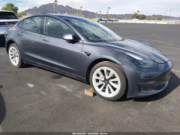 5YJ3E1EA0PF567570 2023 TESLA MODEL 3 - Image 1