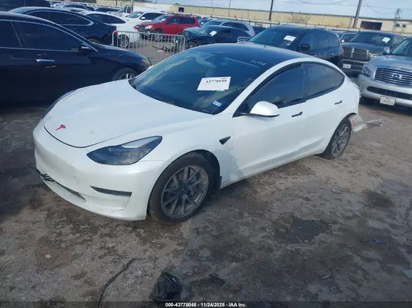 5YJ3E1EA0PF569643 2023 TESLA MODEL 3 - Image 2