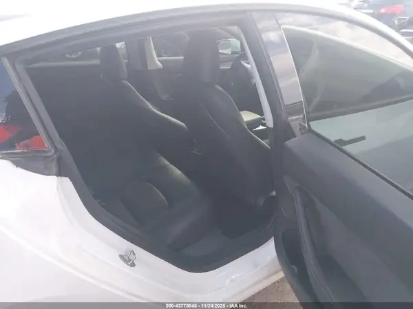 5YJ3E1EA0PF569643 2023 TESLA MODEL 3 - Image 8