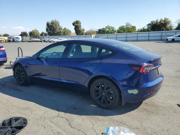 5YJ3E1EA0PF572977 2023 TESLA MODEL 3 - Image 2