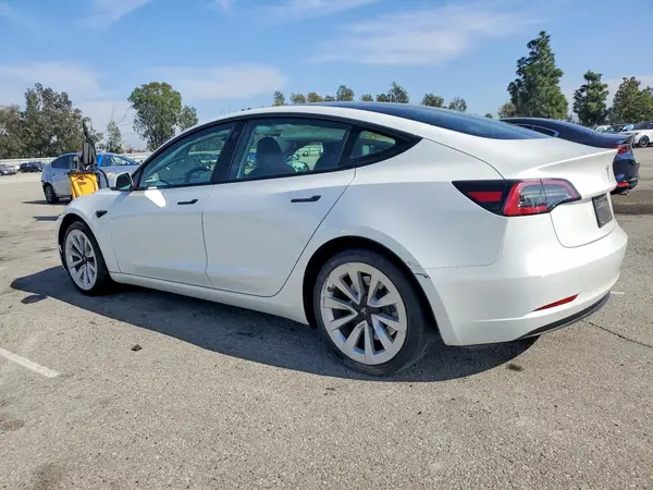 5YJ3E1EA0PF574468 2023 TESLA MODEL 3 - Image 2