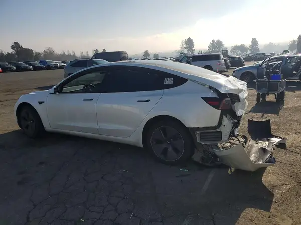 5YJ3E1EA0PF575944 2023 TESLA MODEL 3 - Image 2