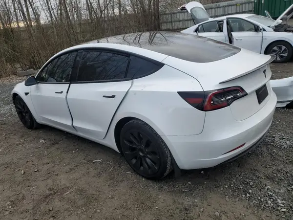 5YJ3E1EA0PF577919 2023 TESLA MODEL 3 - Image 2