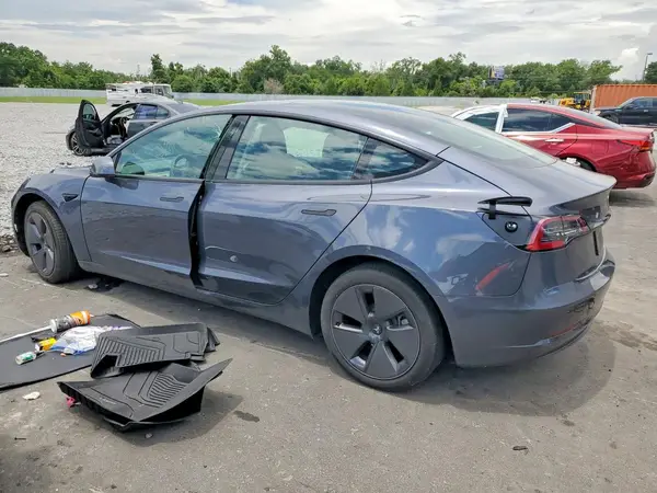 5YJ3E1EA0PF579492 2023 TESLA MODEL 3 - Image 2