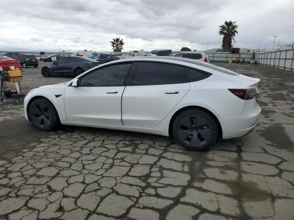 5YJ3E1EA0PF581937 2023 TESLA MODEL 3 - Image 2