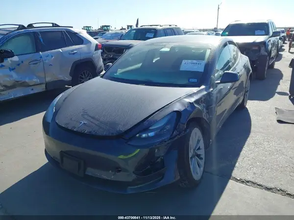 5YJ3E1EA0PF582327 2023 TESLA MODEL 3 - Image 2