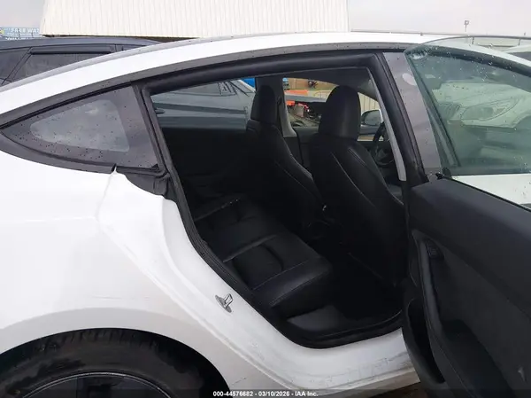 5YJ3E1EA0PF584448 2023 TESLA MODEL 3 - Image 8