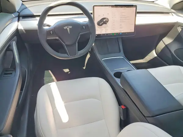 5YJ3E1EA0PF587673 2023 TESLA MODEL 3 - Image 8