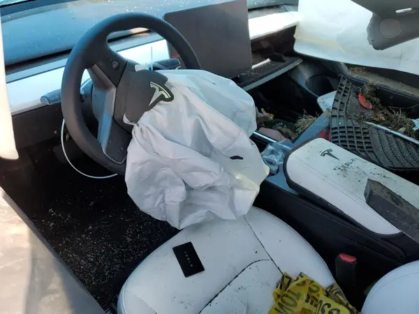 5YJ3E1EA0PF591304 2023 TESLA MODEL 3 - Image 8