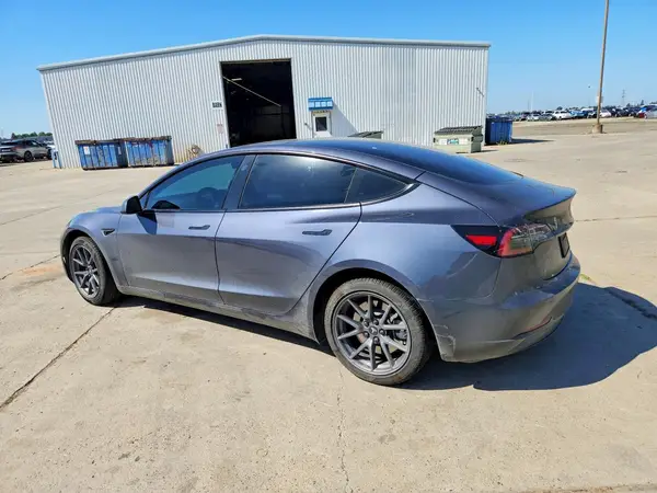 5YJ3E1EA0PF599838 2023 TESLA MODEL 3 - Image 2