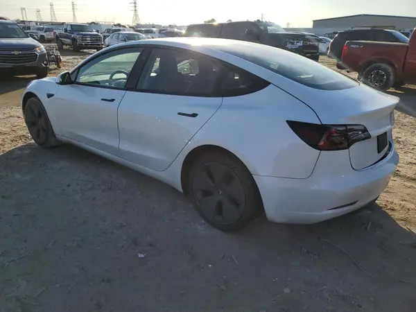 5YJ3E1EA0PF600891 2023 TESLA MODEL 3 - Image 2